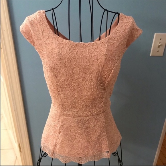 Forever 21 Tops - FOREVER 21 💄 Fitted Blouse. NWT